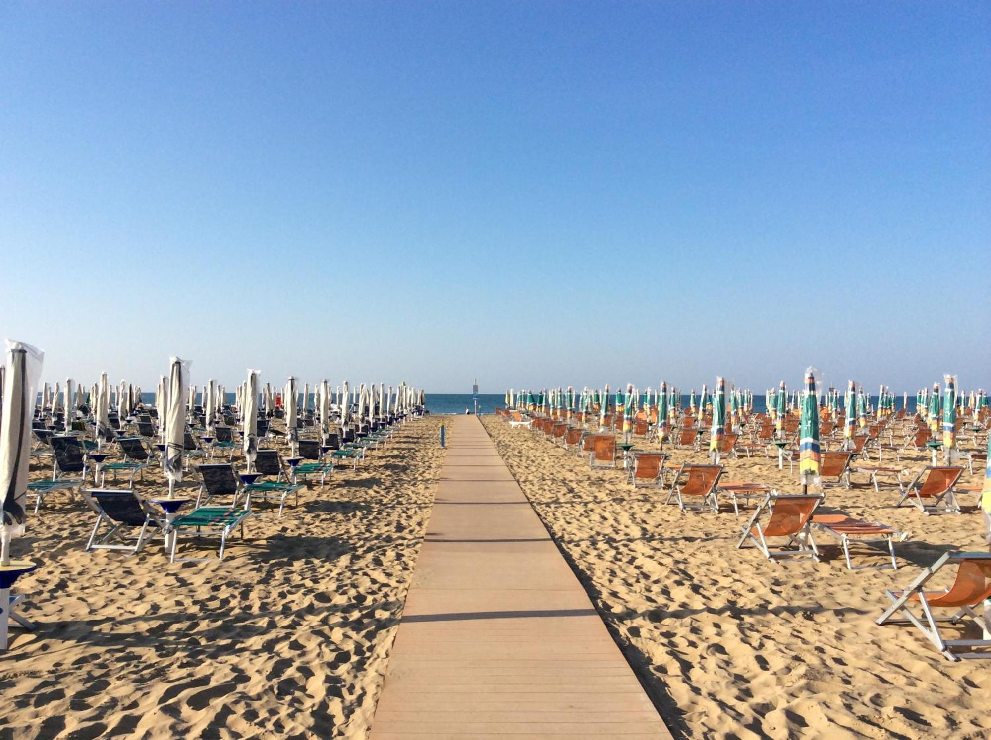 Appartamenti Auriga Bibione Buitenkant foto